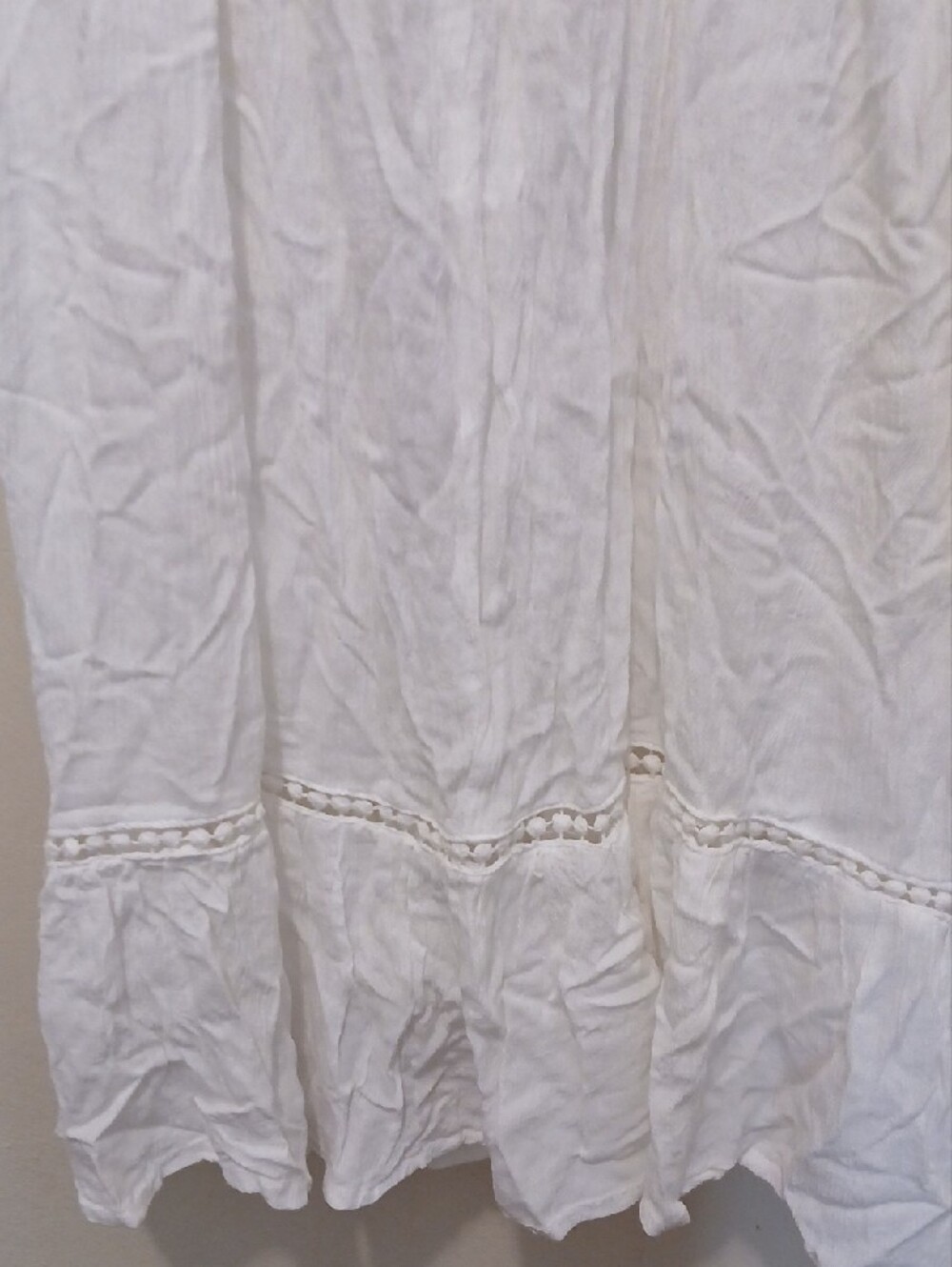 Jessica Simpson White Mini Dress with Blue and Orange Floral Embroidery - Picture 8 of 9